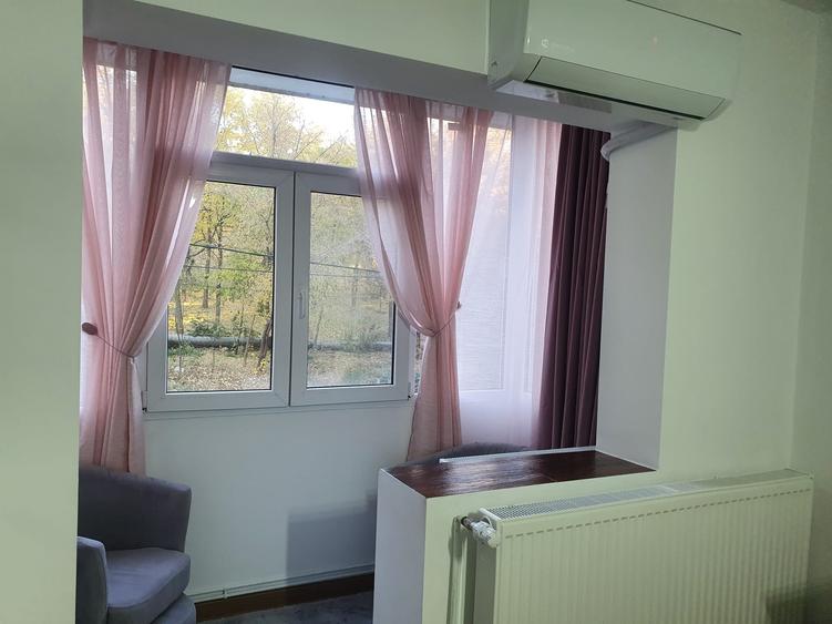 Apartament cu 3 camere decomandat în Metalurgie