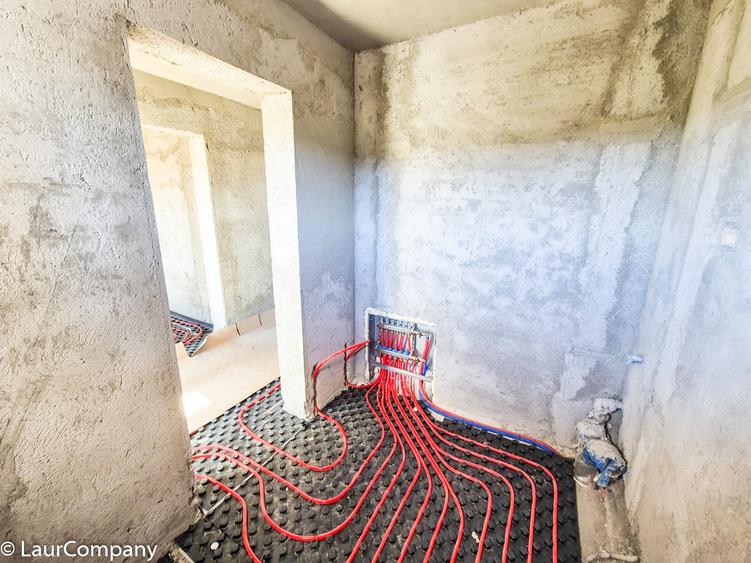 Casă individuală cu 5 camere cu Teren 351 Mp în Prundu