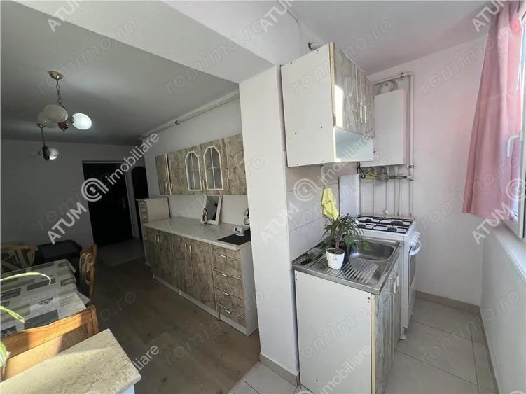 Garsonieră decomandată în Central