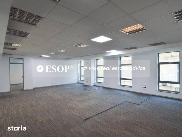 Spațiu comercial, de 300 mp, în Romană