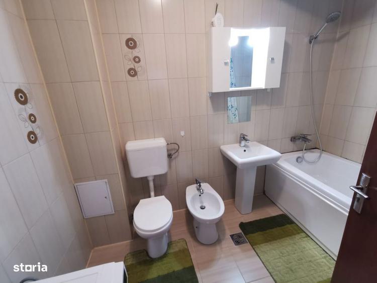 Apartament cu 3 camere decomandat în Sânandrei