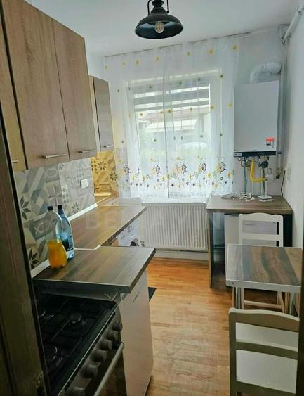 2 Camere 46mp la Parter Mobilat si Utilat Universitatea D. Cantemir - 2