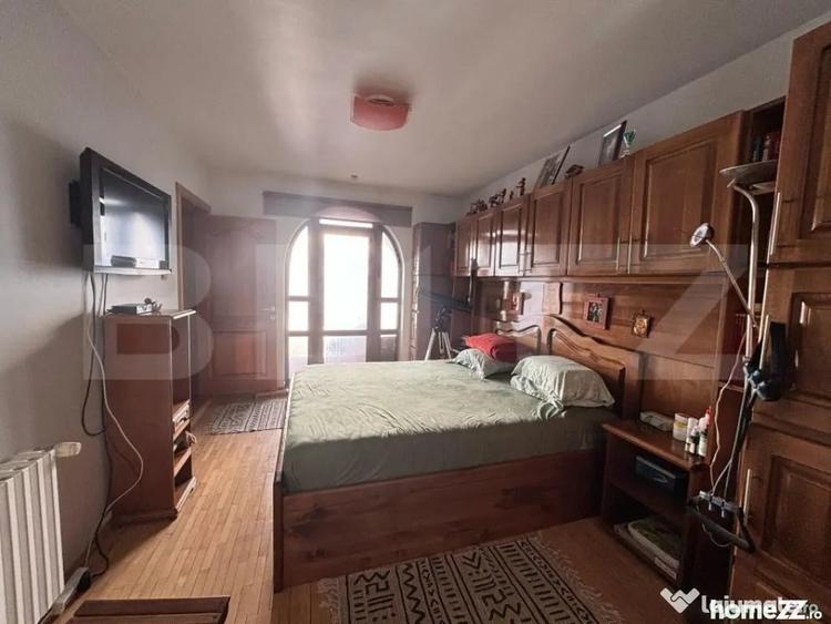 Casă cu 5 camere cu Teren 2300 Mp în Aninoasa