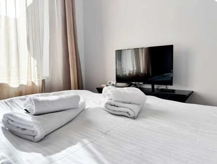 Apartament cu 2 camere semidecomandat, mobilat în Iris