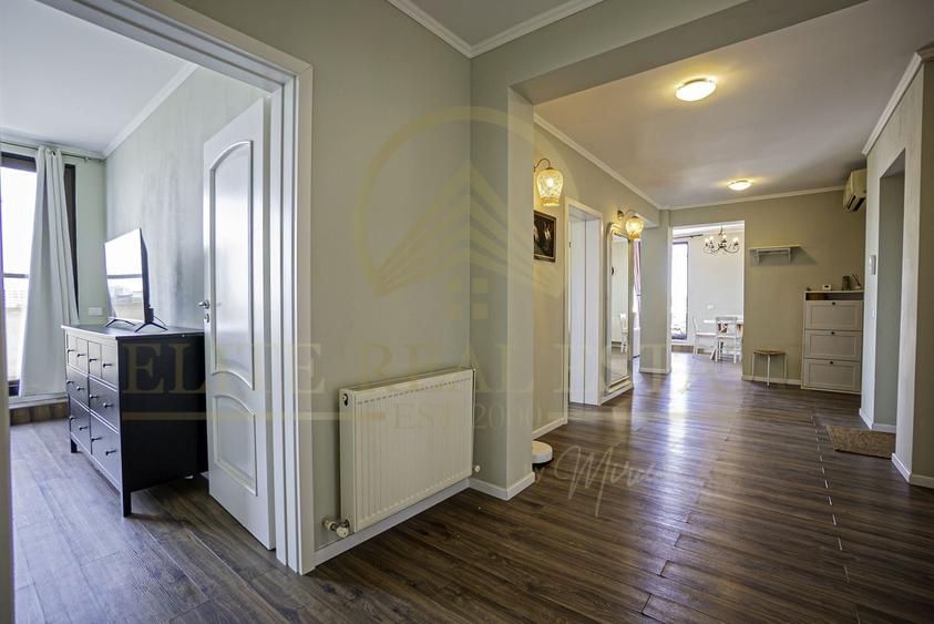 Apartament cu 3 camere decomandat, mobilat în Poarta 6