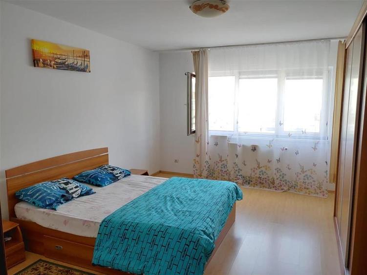 Apartament 2 camere si balcon zona Strand - 9