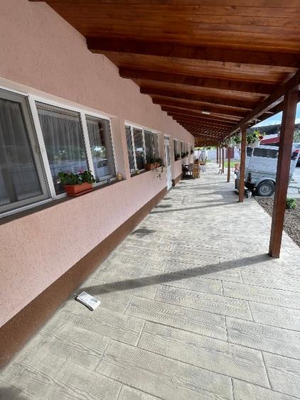 Casă individuală cu 4 camere cu Teren 1798 Mp în Iecea Mare