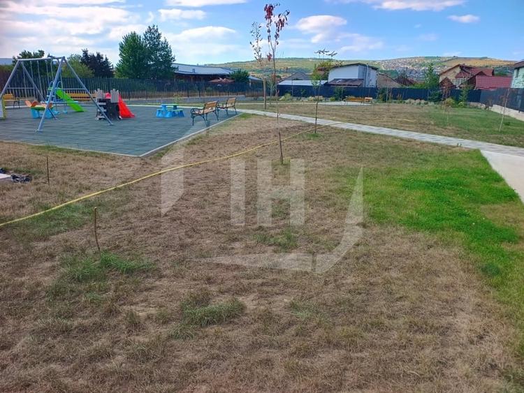 Apartament cu 2 camere semidecomandat în Mărăști