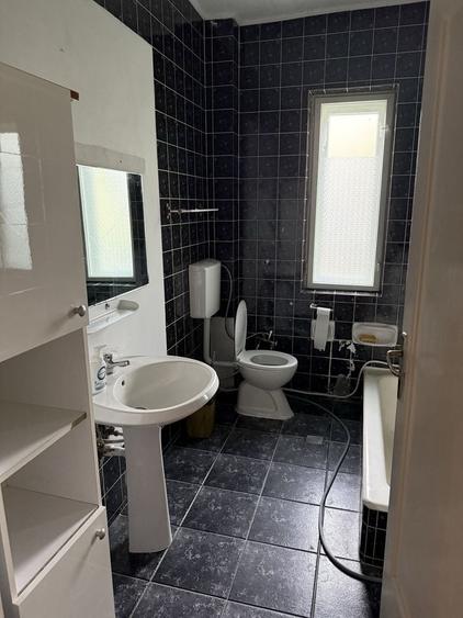 Casă cu 2 camere cu Teren 700 Mp în Central