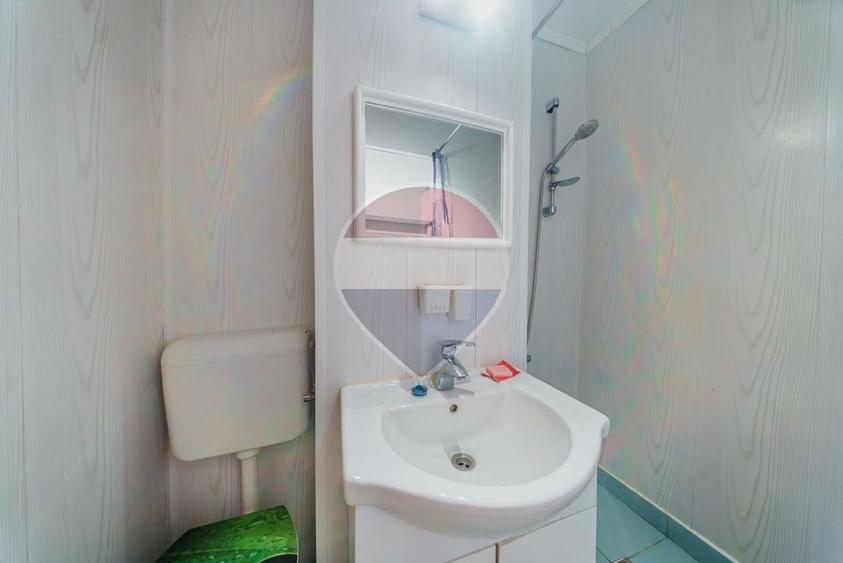 Apartament cu 2 camere semidecomandat, mobilat în Aurel Vlaicu