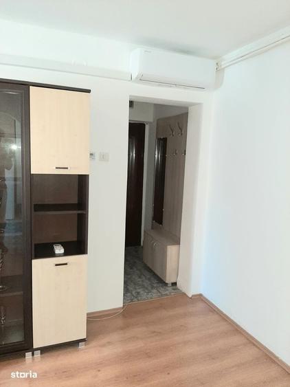 Apartament cu 2 camere nedecomandat în Micro 14