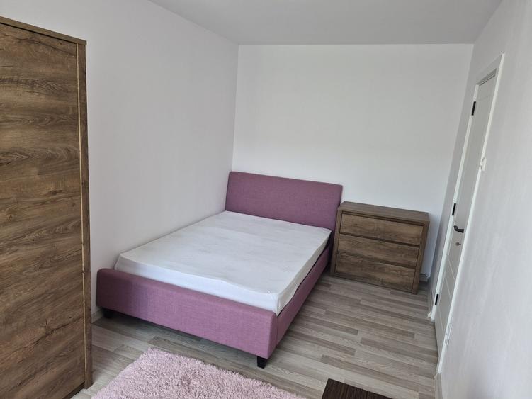 Apartament cu 2 camere decomandat în Cedonia