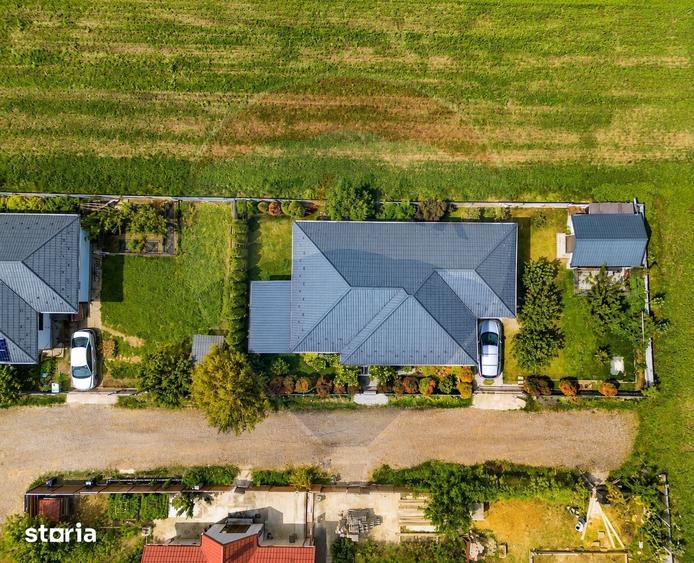 Casă cu 4 camere cu Teren 479 Mp în Rediu