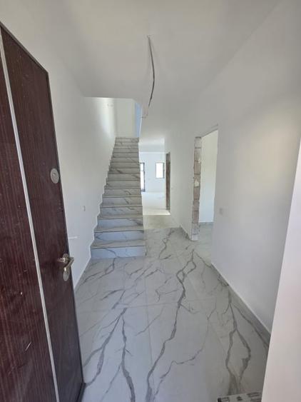 Duplex cu 5 camere cu Canalizare în Bragadiru