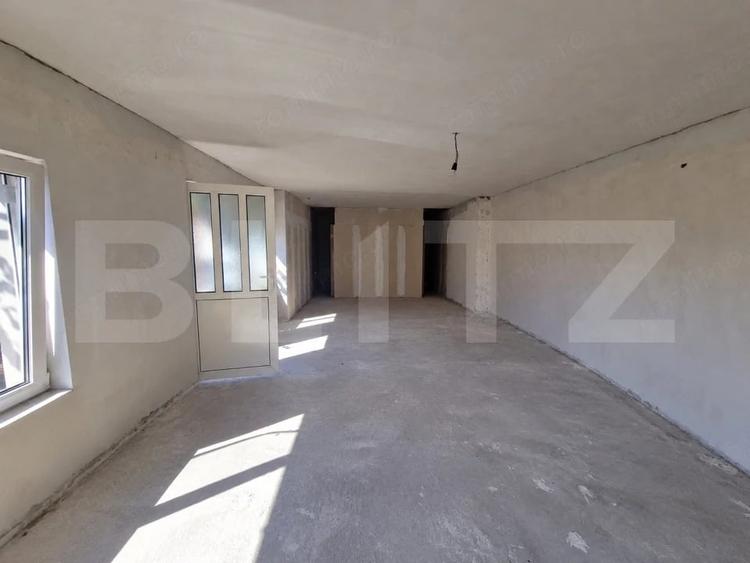 Casă cu Teren 1500 Mp în Căianu