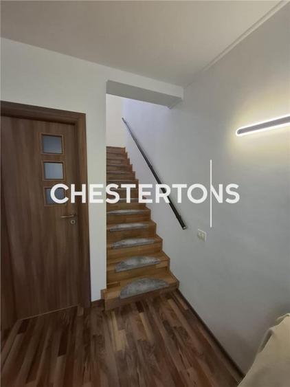 Casă cu 4 camere cu Teren 1172 Mp în Corbeanca