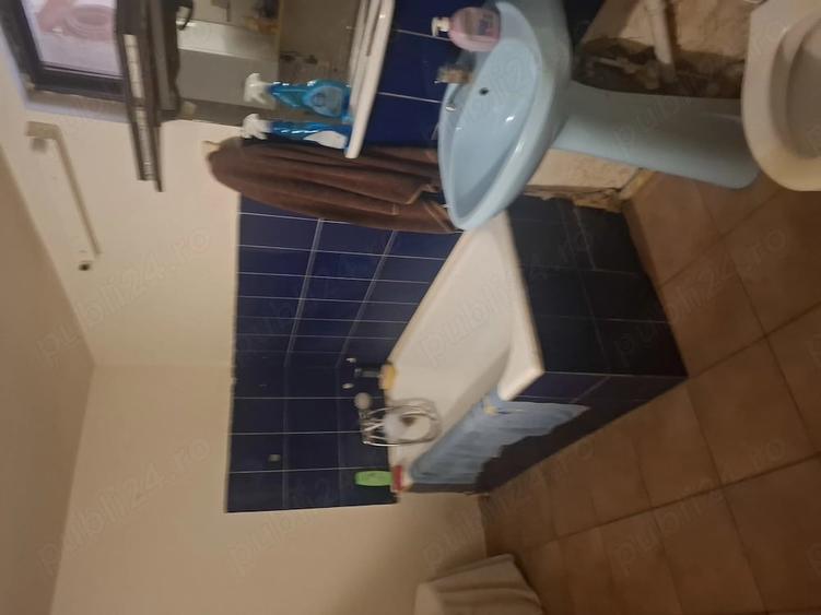 Casă cu 1 camere cu Teren 1800 Mp în Podu Doamnei