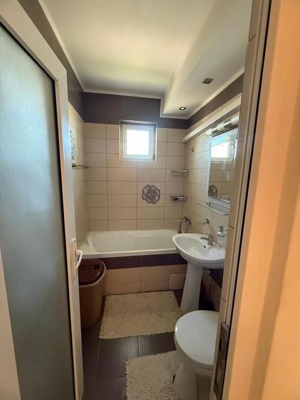 Apartament cu 2 camere decomandat în Palazu Mare