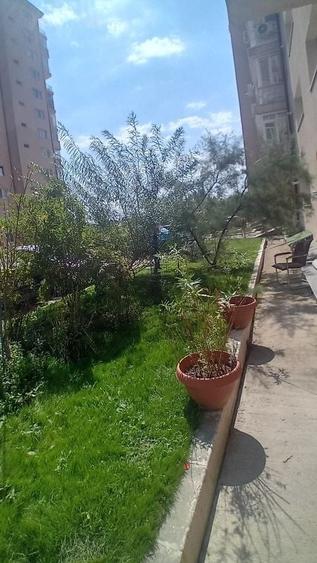 Apartament cu 5 camere decomandat în Splaiul Unirii