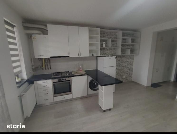 Garsonieră decomandată în Fratelia