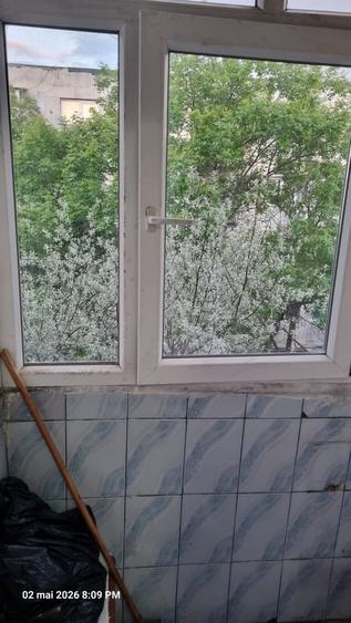 Apartament cu 3 camere semidecomandat în Sălaj