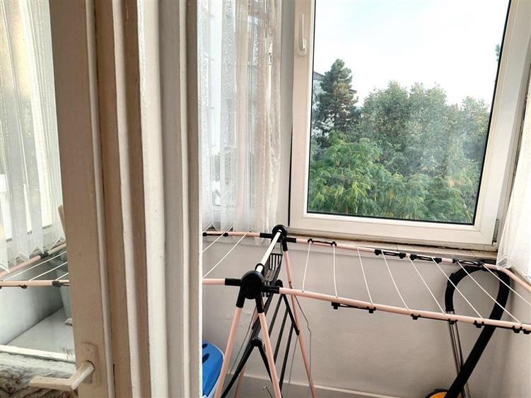 Apartament cu 2 camere semidecomandat, mobilat în Săsar