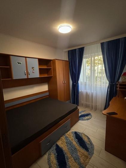 Inchiriez Apartament 2 camere Trivale - 1