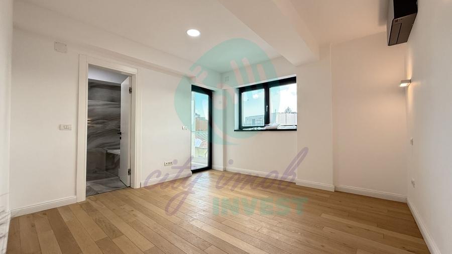 Apartament cu 3 camere semidecomandat în Polonă