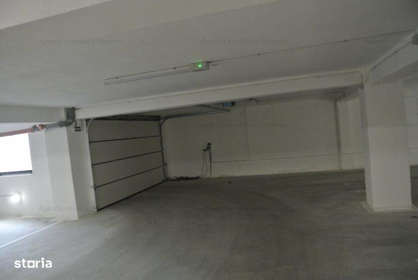 Apartament cu 3 camere decomandat, mobilat în Craiovei
