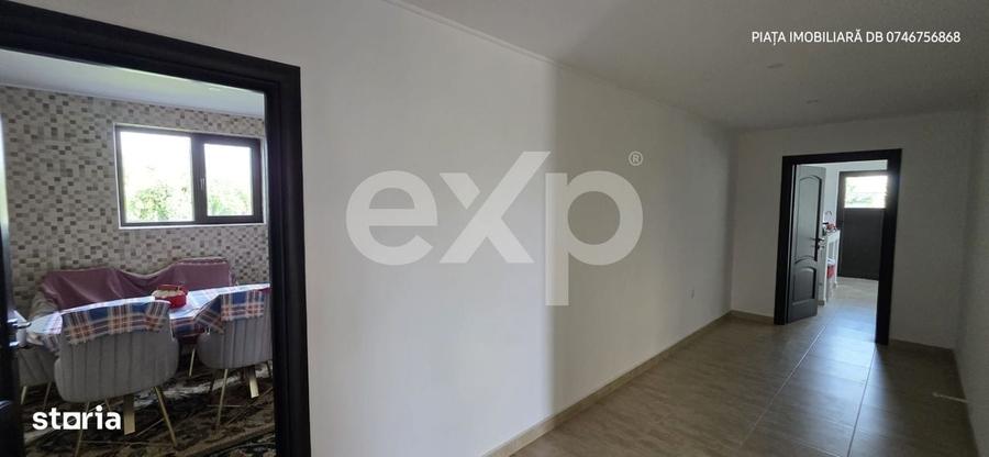 Casă cu 4 camere în Văcărești