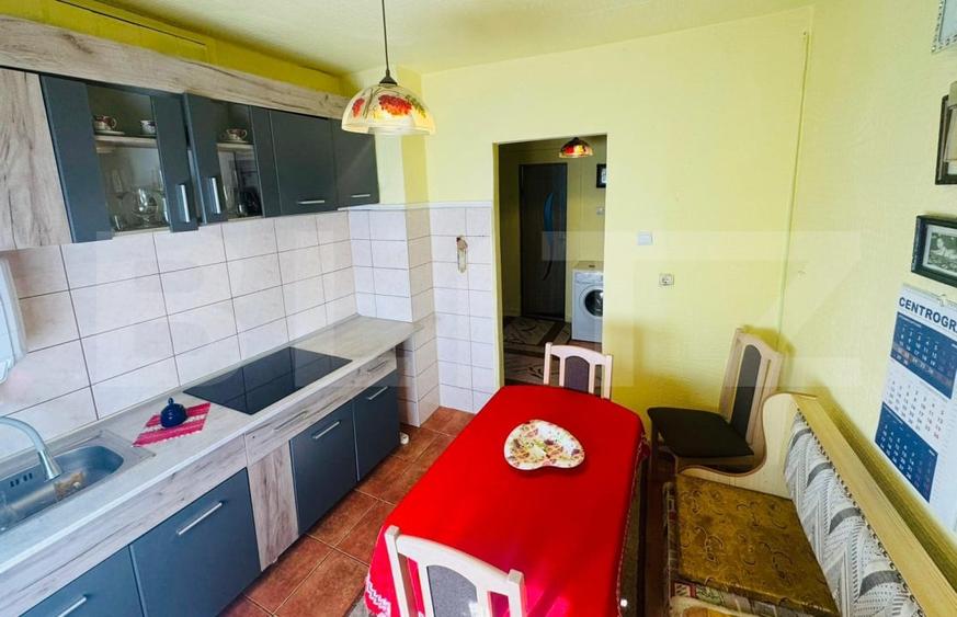 Apartament cu 2 camere decomandat, mobilat în Deda