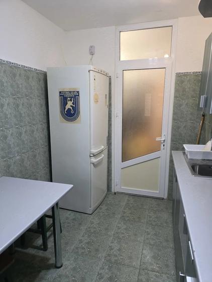 Apartament cu 3 camere decomandat în Orizont
