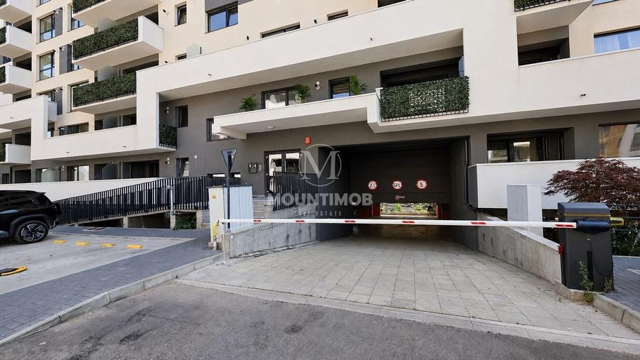 Apartament cu 2 camere semidecomandat, mobilat în Tractorul