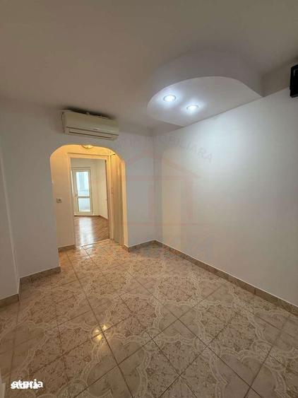 Apartament 2 camere decomandate Siderurgi?tilor Vest, etaj 1 - 6
