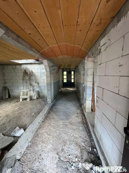 Casă cu 7 camere cu Teren 300 Mp în Voroneț
