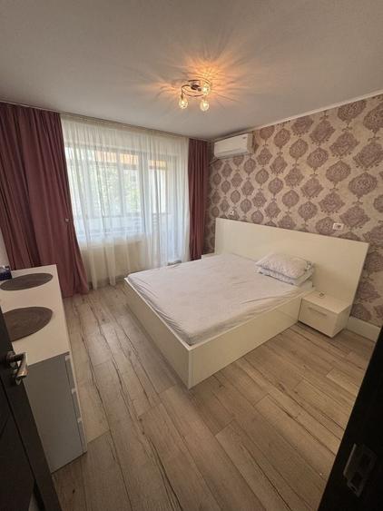 Apartament cu 3 camere decomandat în Alexandru cel Bun