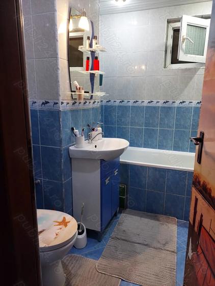 Proprietar vand apartament 3 camere - 4