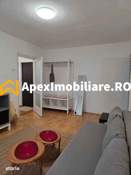 Apartament cu 2 camere semidecomandat în Vatra Luminoasă