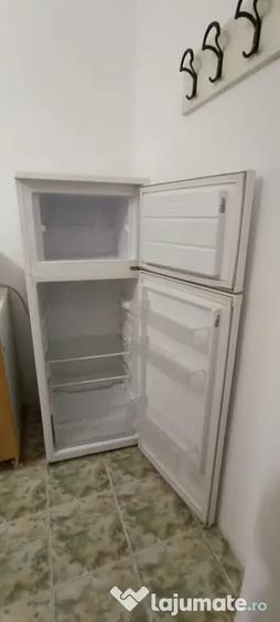 Garsonieră decomandată în Rogerius