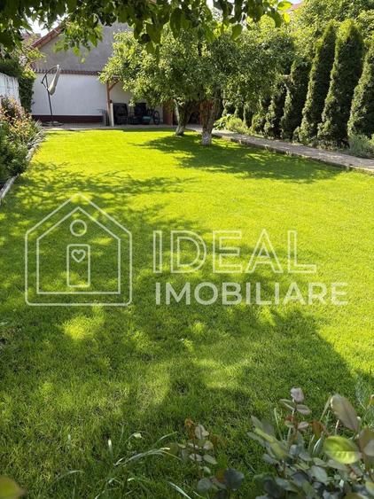 Casă individuală cu 5 camere cu Canalizare în Valea Aurie