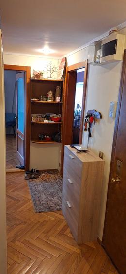 Apartament cu 3 camere decomandat în Rogerius