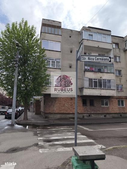 Apartament cu 4 camere în Gura Văii