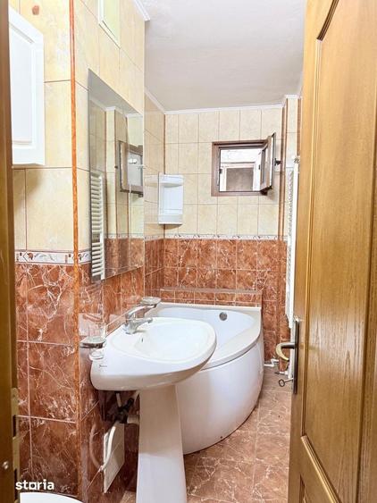 Apartament cu 4 camere decomandat în Siderurgiștilor