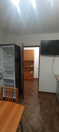 4 camere et 1 vedere spate Stefan cel Mare metrou 600 m - parc Circului 400 m - 16