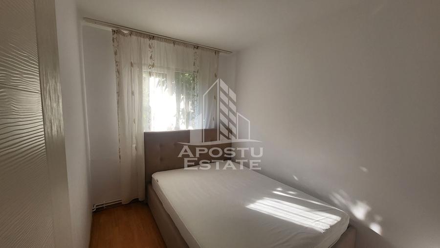 Apartament semidecomandat,3 camere,zona Dacia,mobilat,etaj 1 - 7