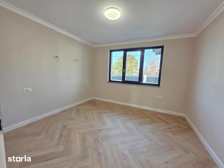 Casă cu 3 camere cu Teren 500 Mp în Central