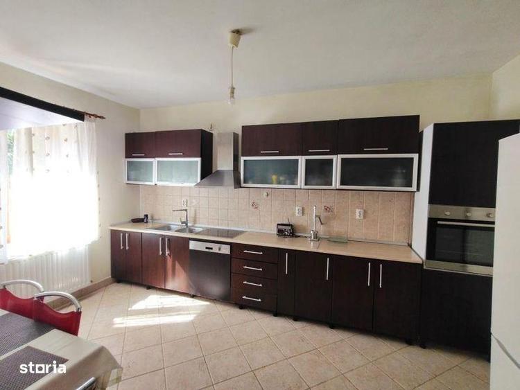 Casă cu 4 camere cu Teren 230 Mp în Micești