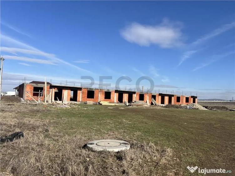 Apartament cu 3 camere decomandat în Sântandrei