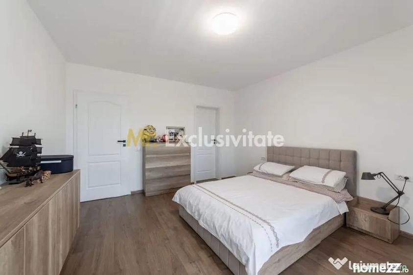 Casă cu 5 camere cu Teren 500 Mp în Ștefănești