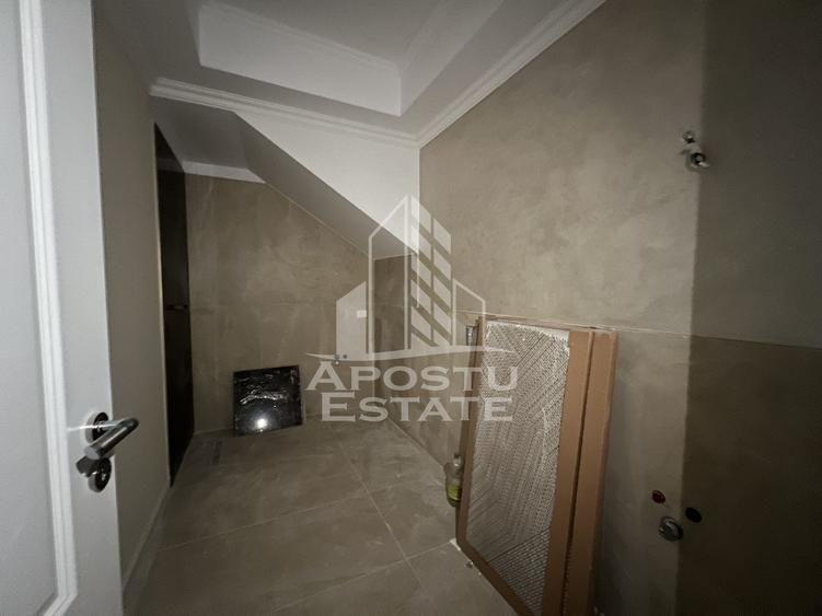 Duplex cu 5 camere cu Canalizare în Giarmata